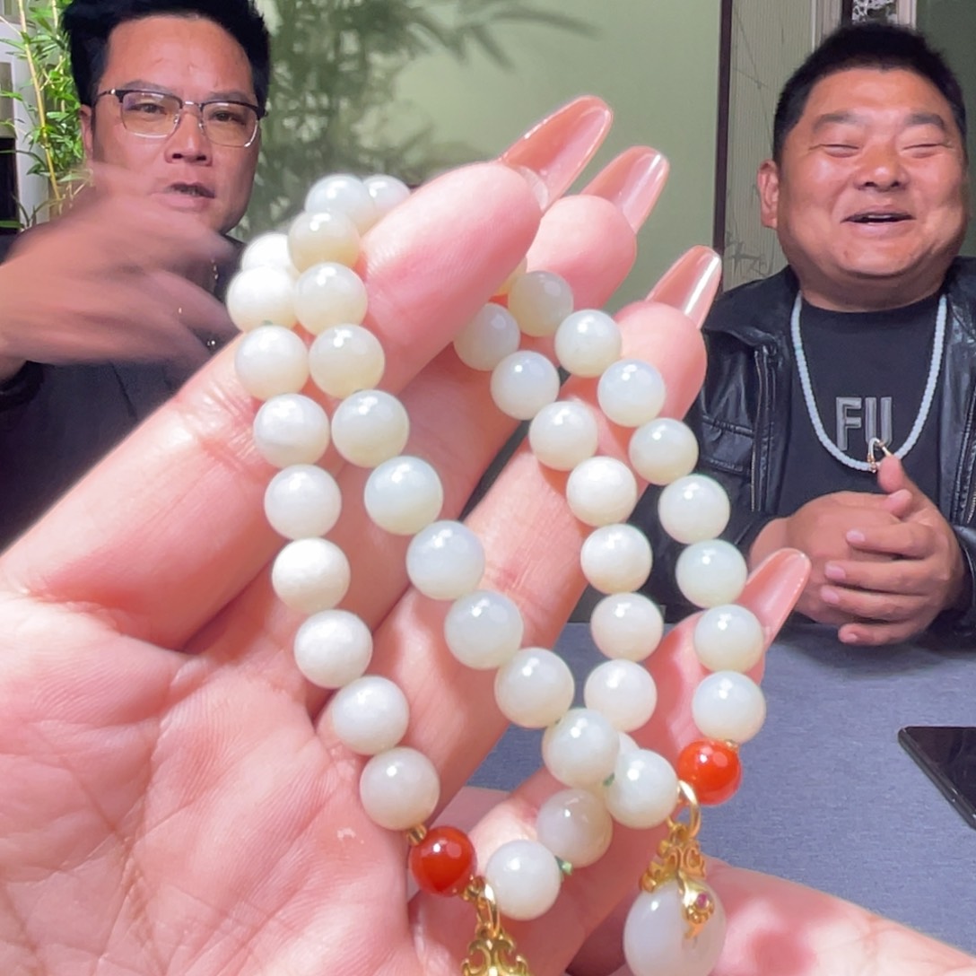 和田玉未镶嵌颈饰多样性发货，发其一