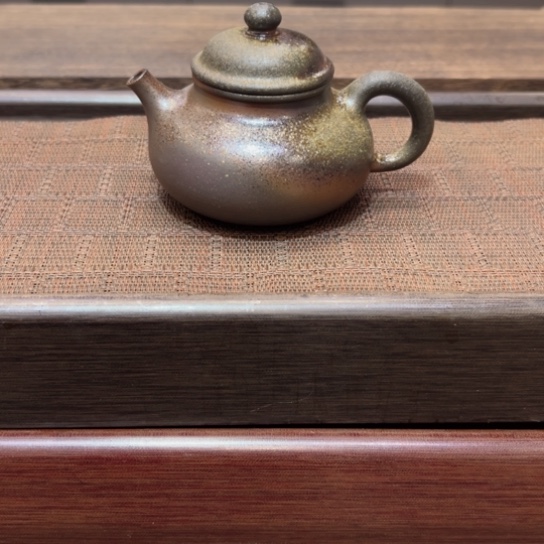 紫砂茶壶黄龙山原矿底槽清柴烧半手工．