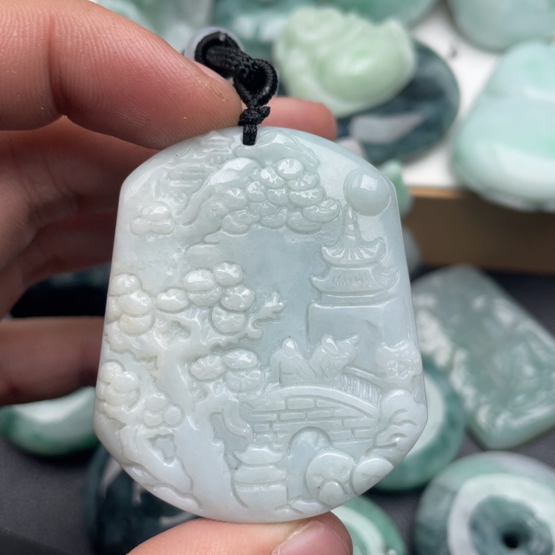 翡翠未镶嵌吊坠(不含链)