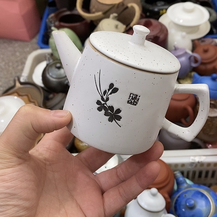 陶瓷艺术品及陶瓷制品