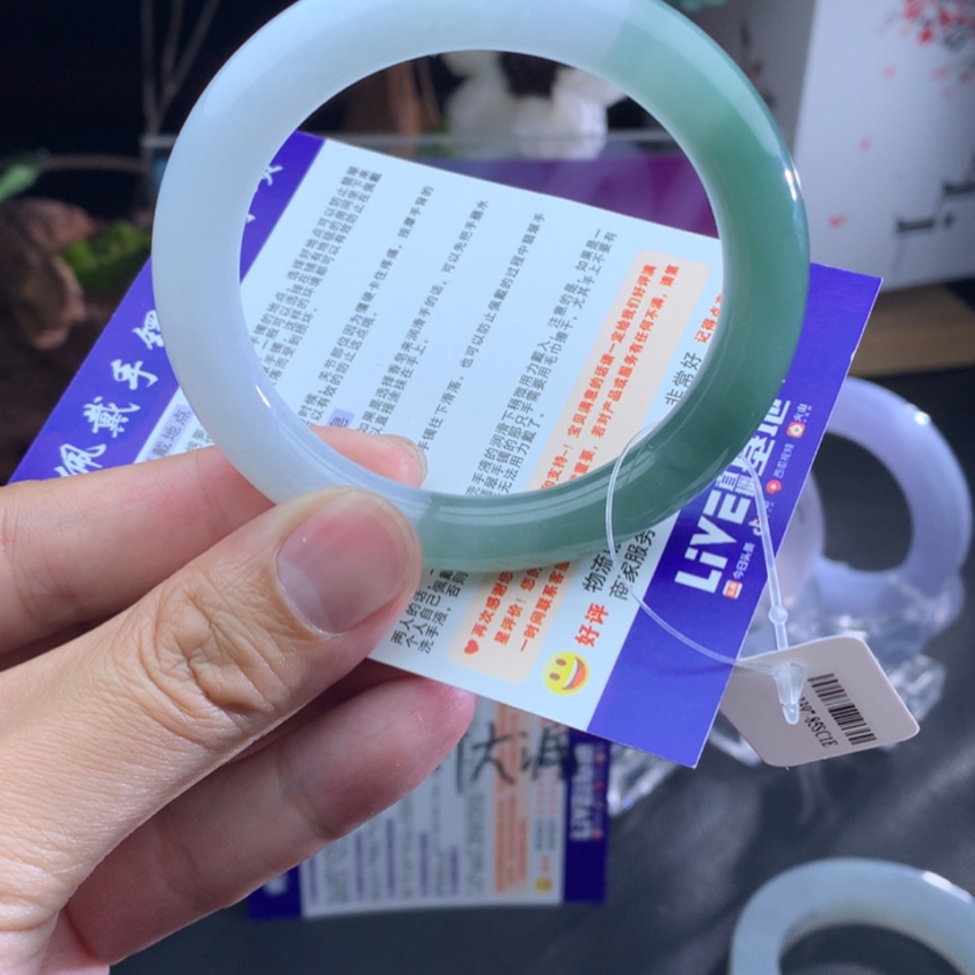 定制翡翠翡翠手镯未镶嵌