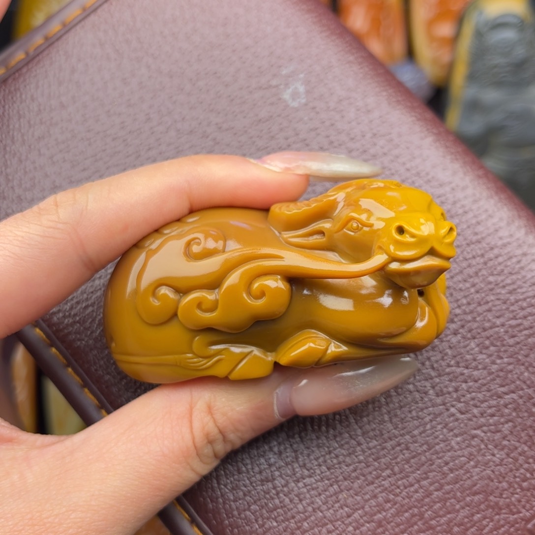 石英质玉黄蜡石手把件未镶嵌擎*