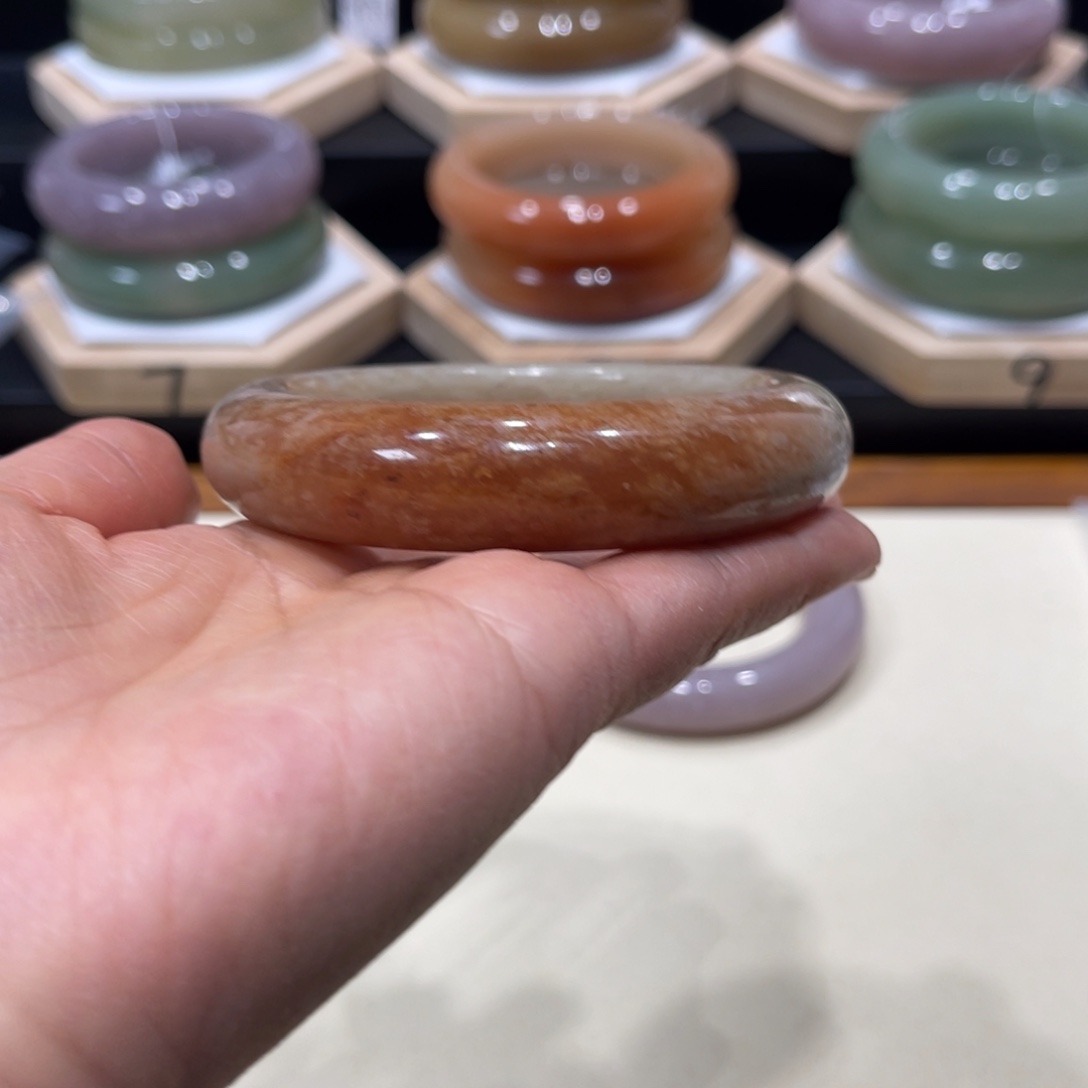 石英质玉未镶嵌手镯