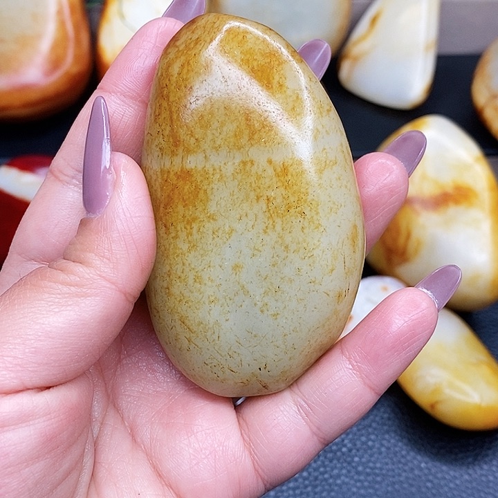 未镶嵌和田玉挂件