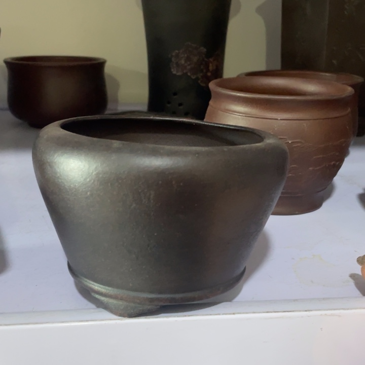 紫砂花盆陶瓷艺术家的作品