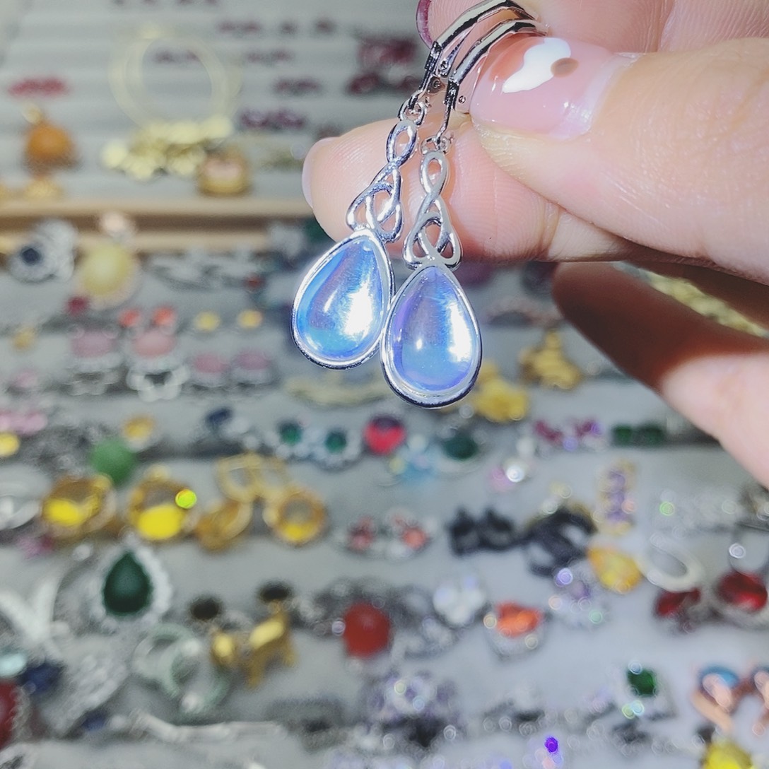 【闪购商品】托帕石耳饰银S925镶嵌