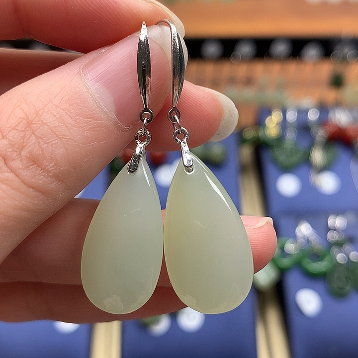 和田玉银S925镶嵌耳饰大号水滴24左右