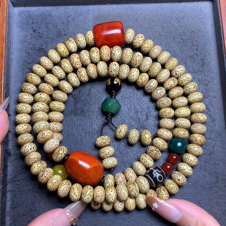 星月菩提吊坠菩提