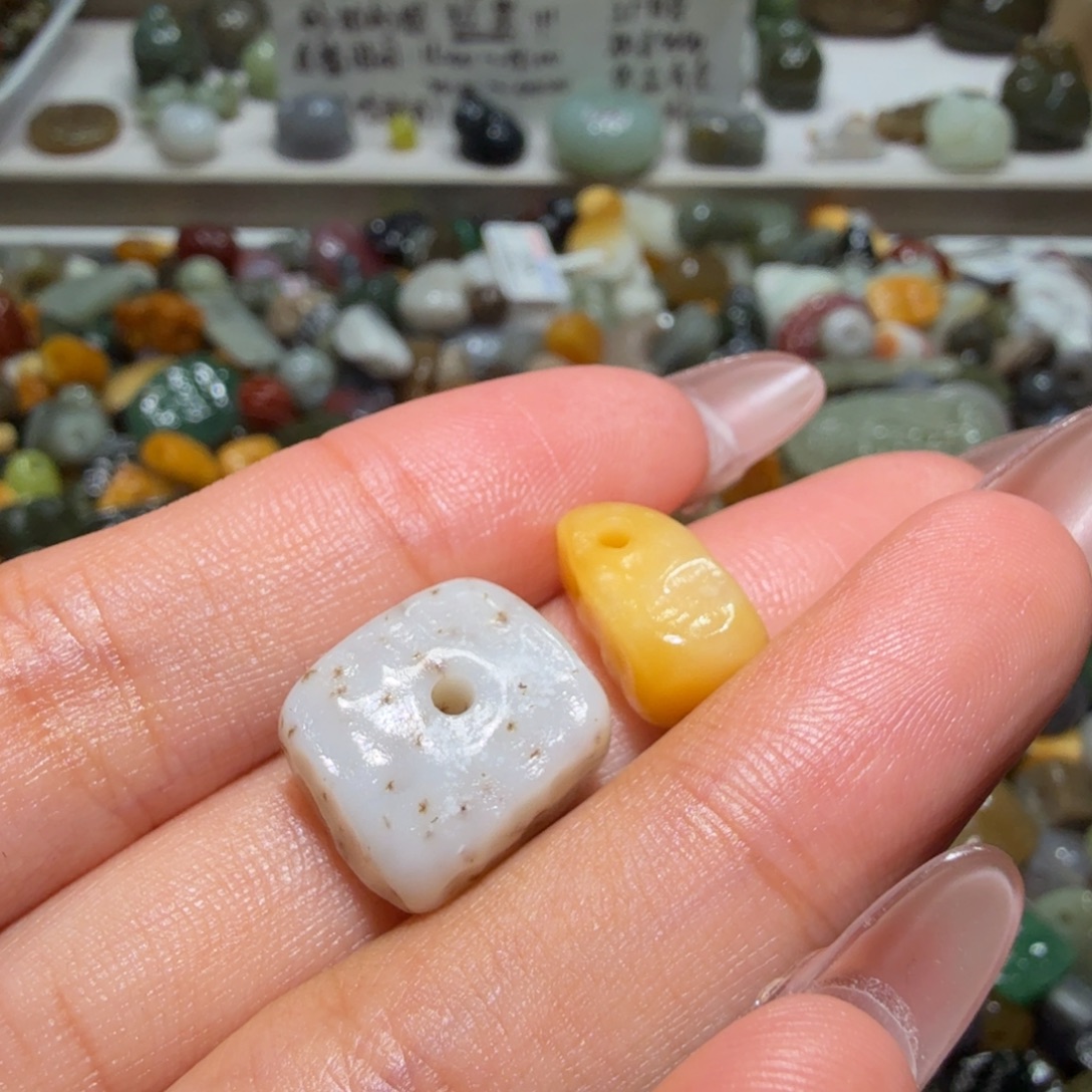 p***r和田玉未镶嵌珠宝奇石