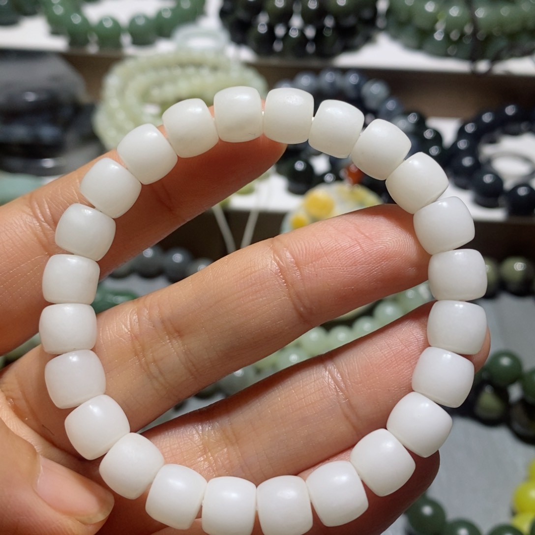 和田玉手链未镶嵌