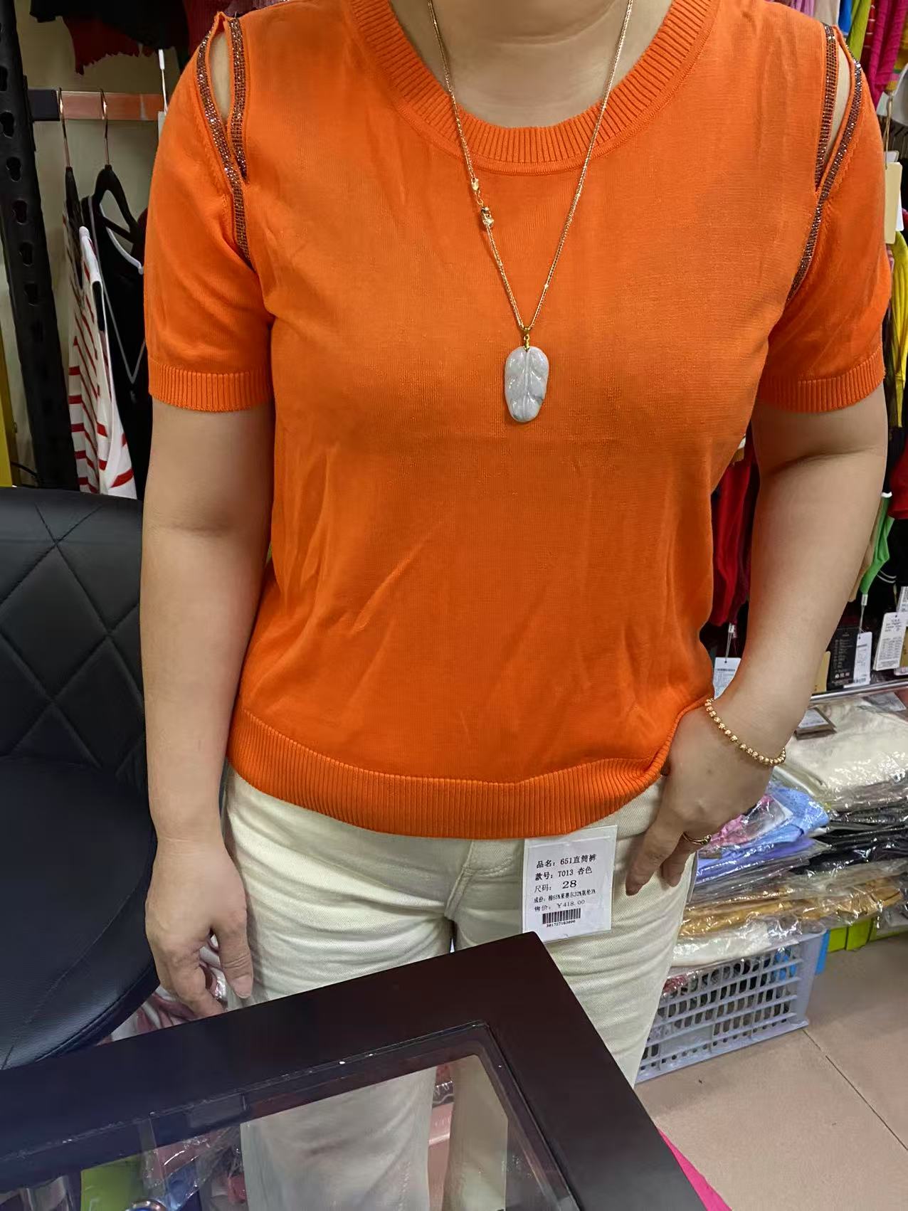 【成田细娜服装】夏季新款！圆领露肩短袖