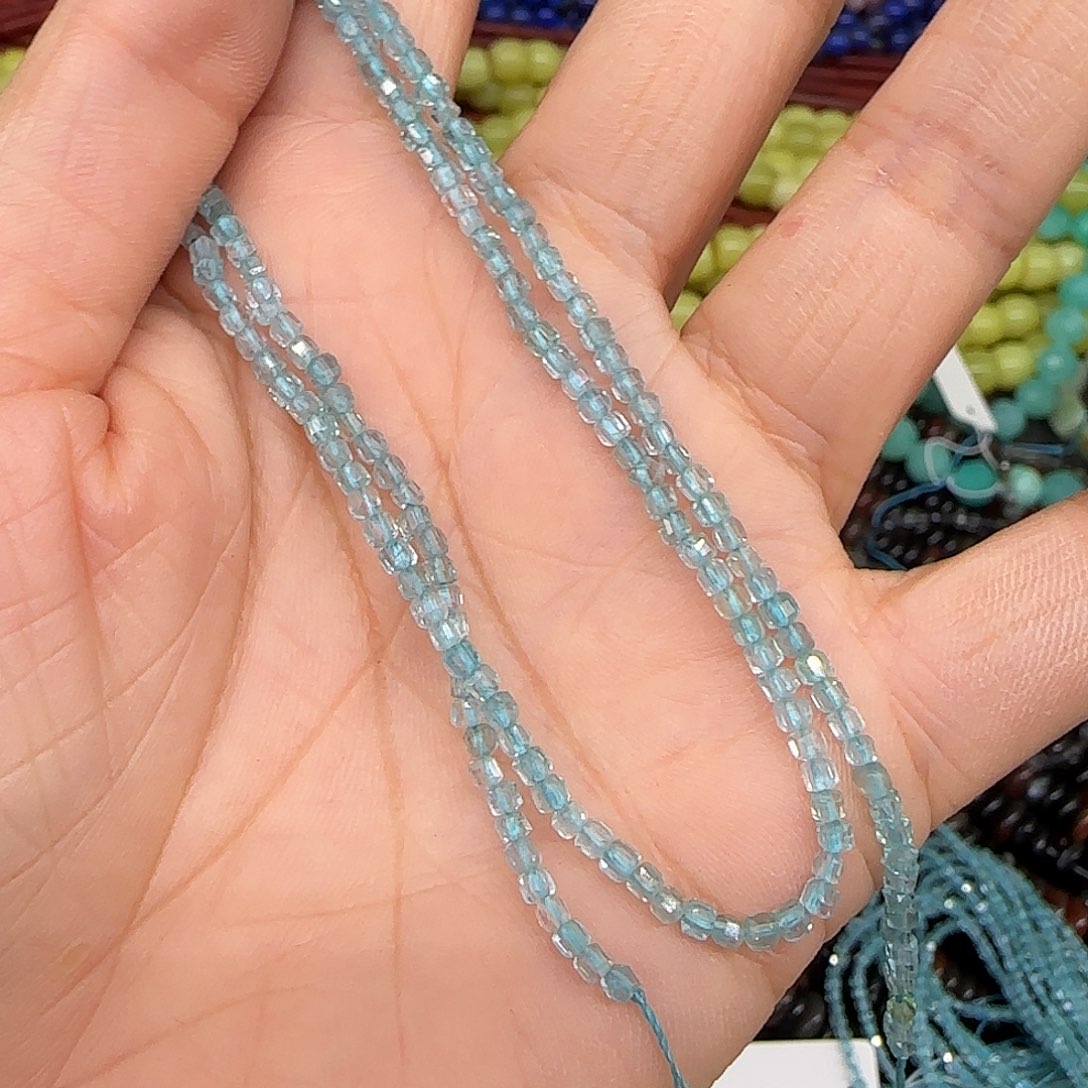 玛瑙/玉髓合金珠宝半成品透磷灰2mm方糖一条