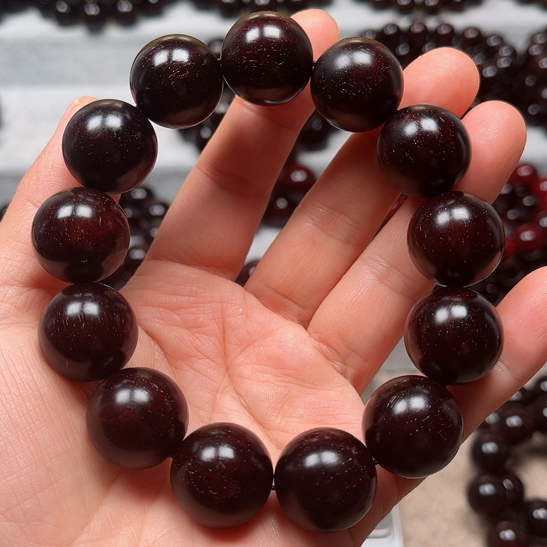 檀香紫檀（小叶紫檀）军***湖1.8满