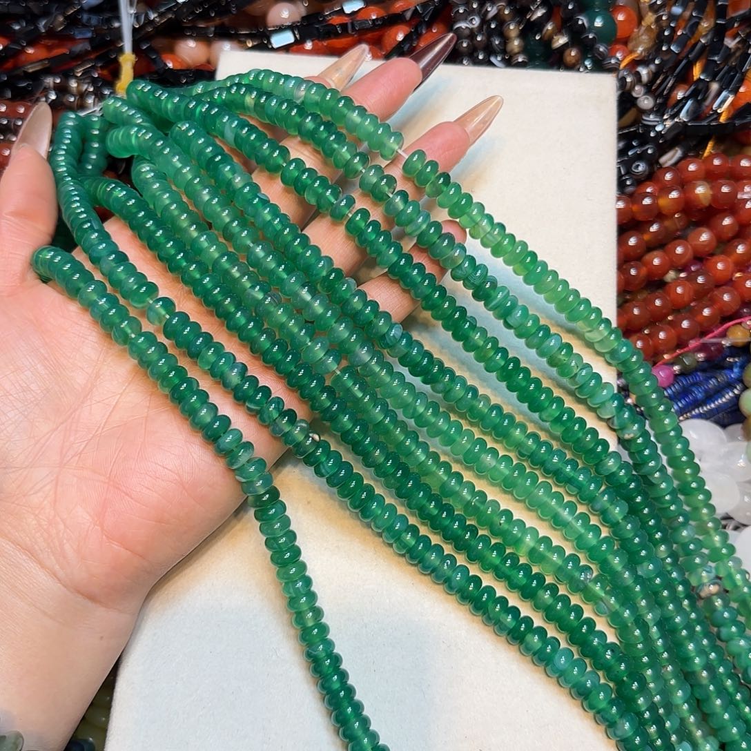 玛瑙/玉髓未镶嵌珠宝半成品绿玛瑙算盘8mm一条