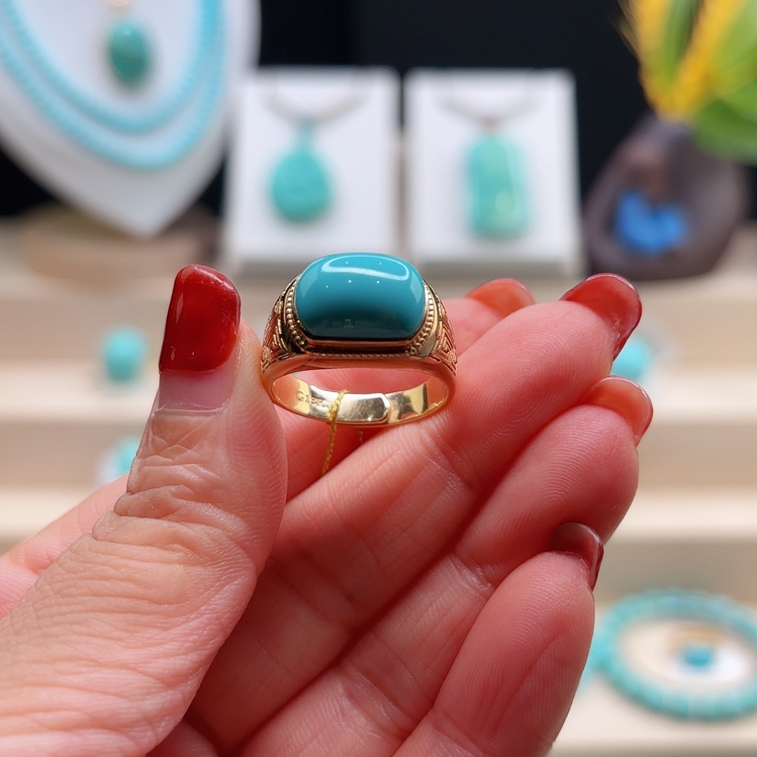 绿松石配饰18K金镶嵌