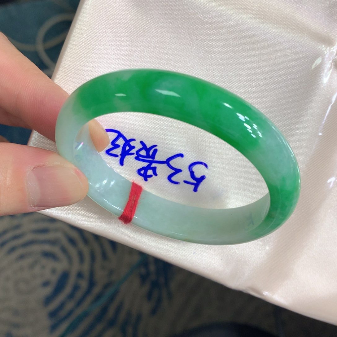 未镶嵌手镯（贵妃镯）翡翠翡翠（53贵妃）