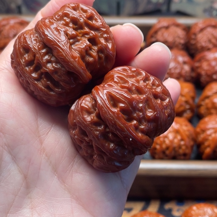 飘***野文玩核桃吊坠元宝于