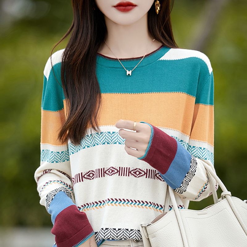 纯棉新疆棉 女士圆领彩条长袖针织衫