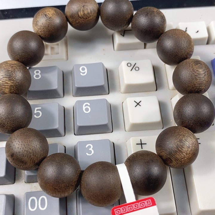 沉香手串海南绿棋1.5