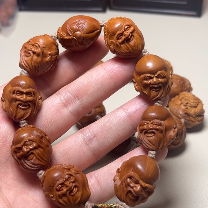 但***事橄榄核手串橄榄核