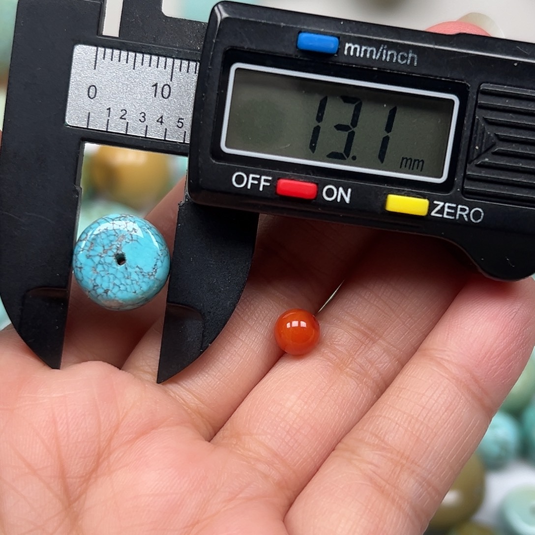 南红玛瑙未镶嵌珠宝奇石