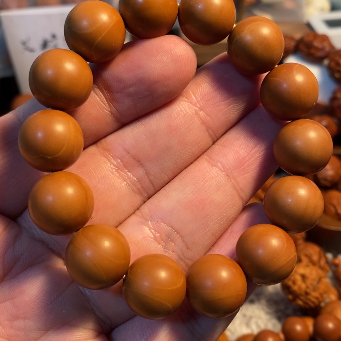 旅***途吊坠橄榄核1.5全品不补不漏水晶核小孔正圆光珠