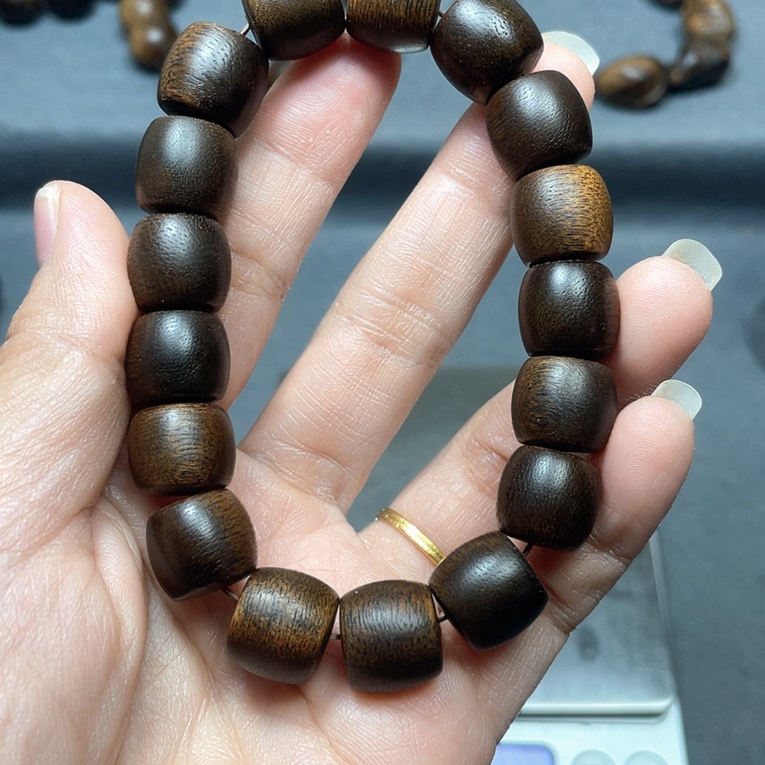 沉香手串芽庄白棋1.2