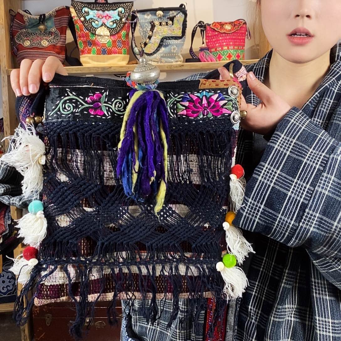 织绣手工制作包包