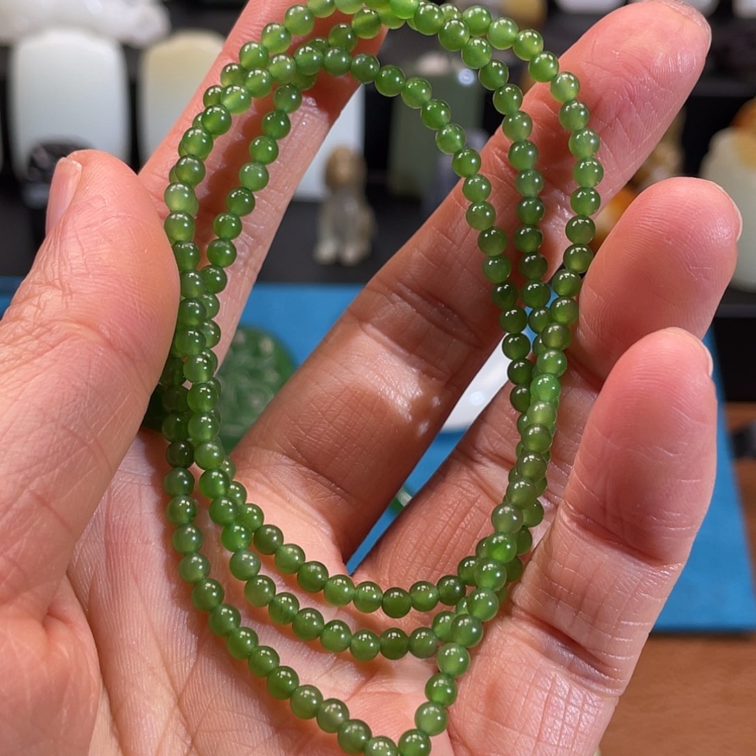 和田玉颈饰未镶嵌