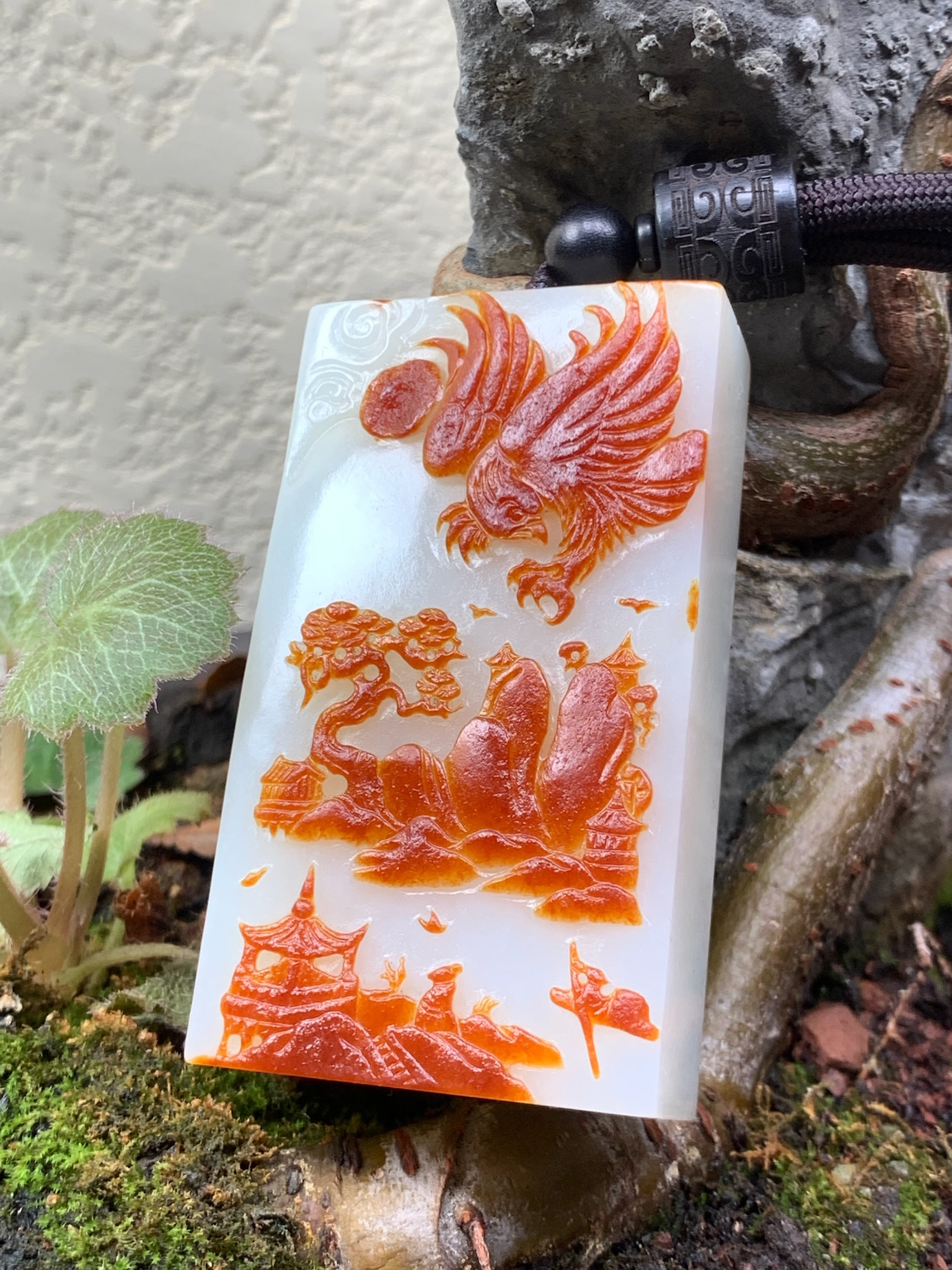 和田玉红皮抓住机遇老鹰手牌，139克，65*37*20，货号02028，9118006