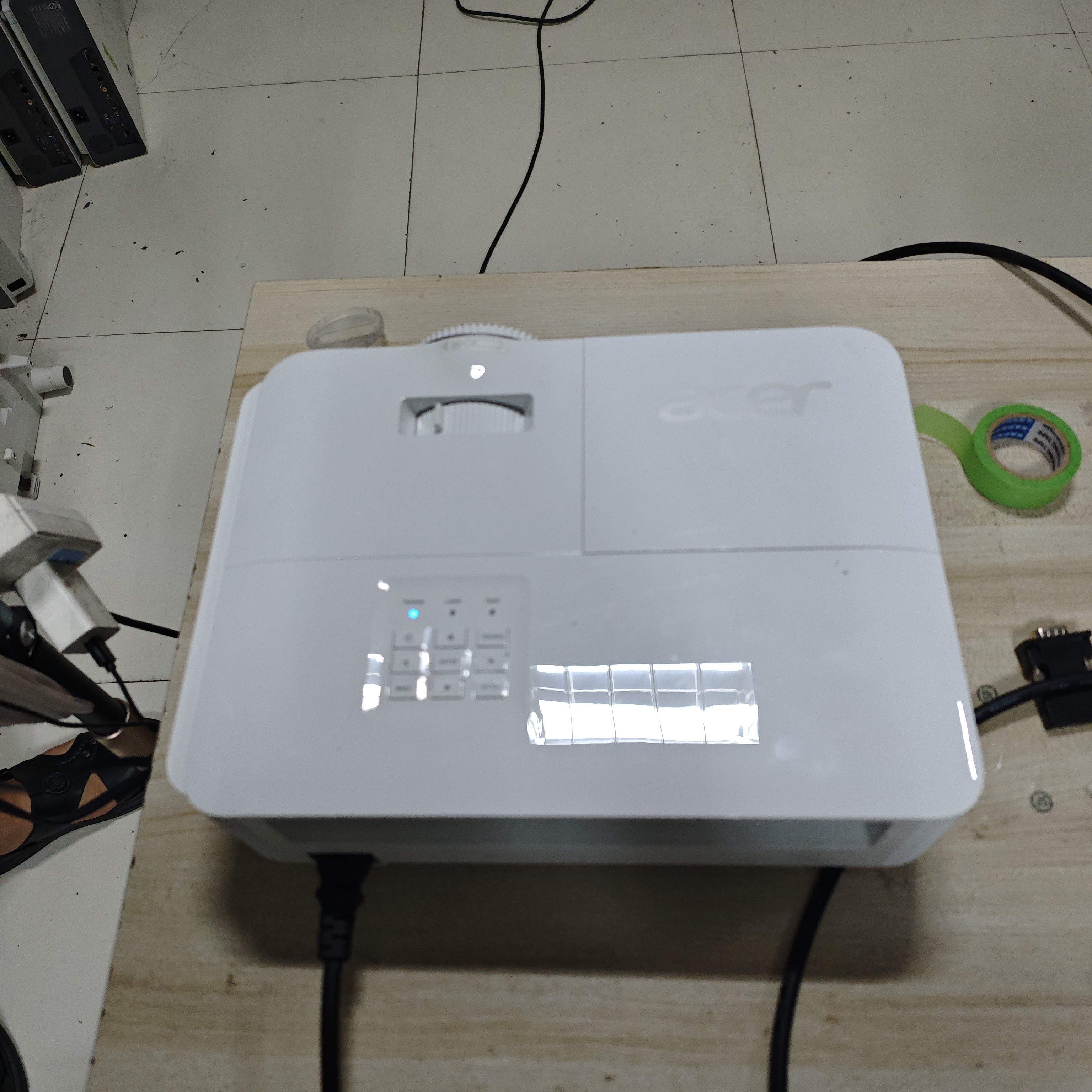 二手宏基投影仪运费到付