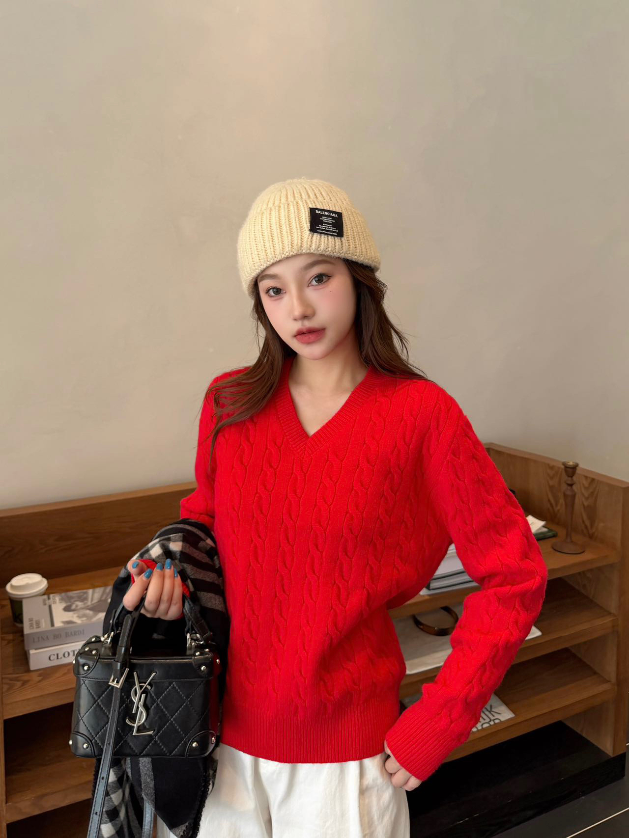 2025秋冬yiyi家高定V领羊毛毛衣