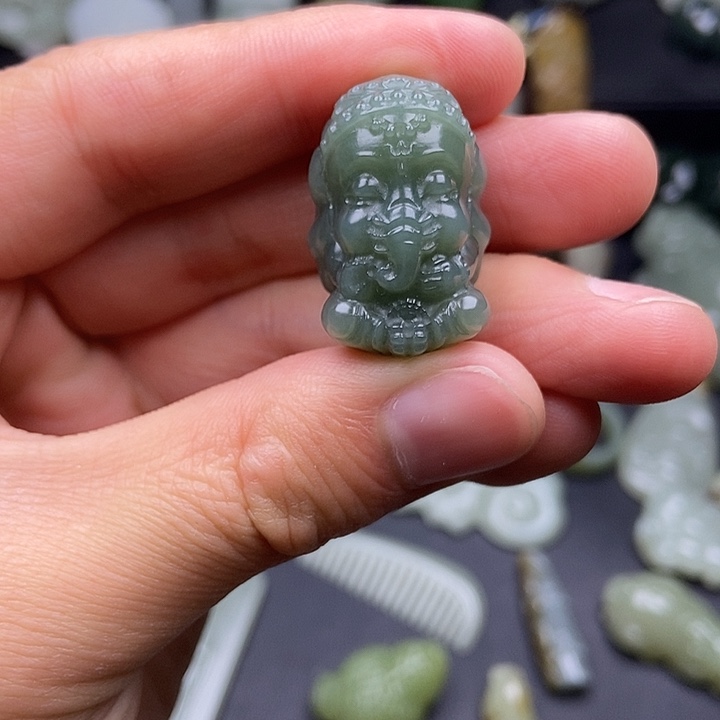 未镶嵌和田玉挂件