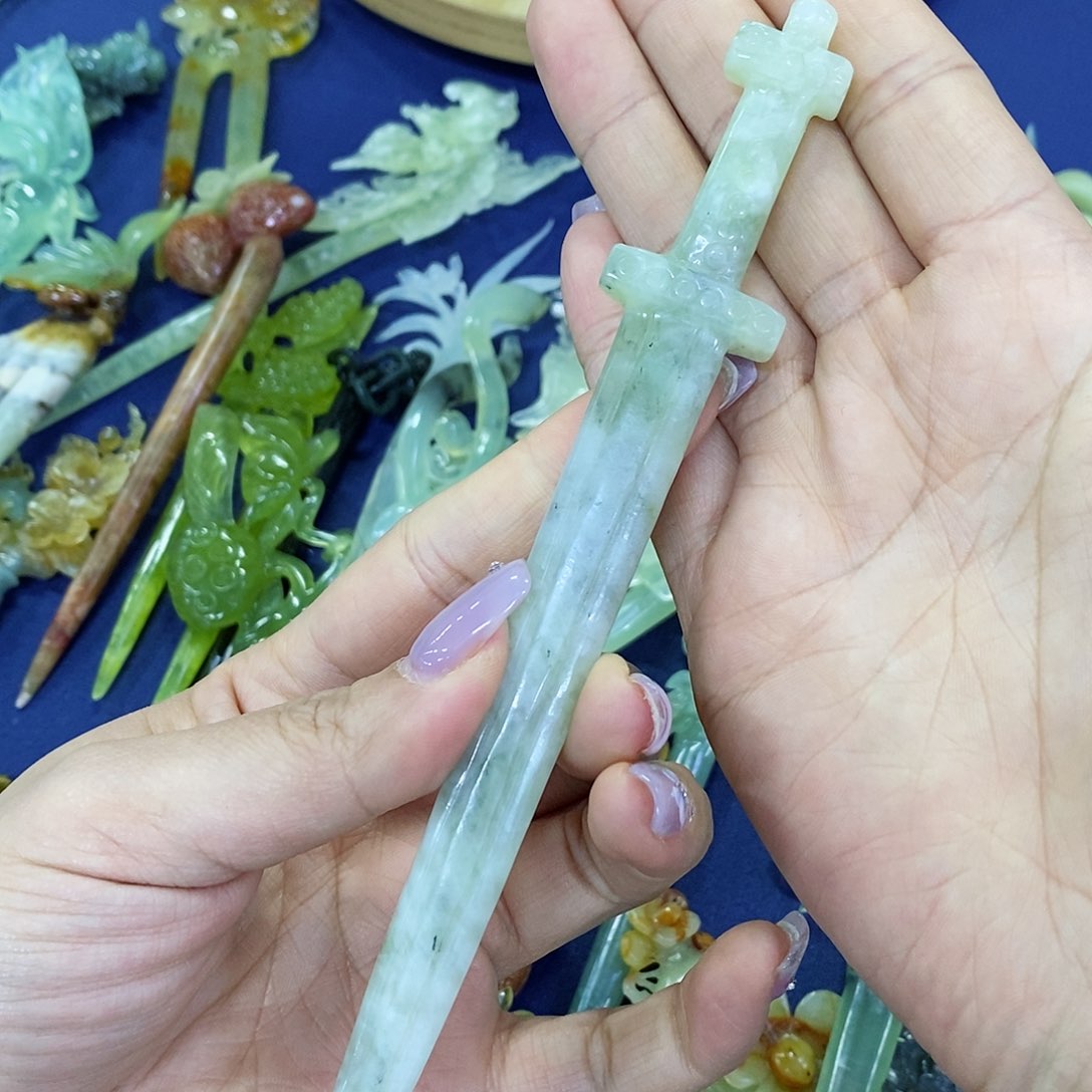 蛇纹石玉发簪未镶嵌