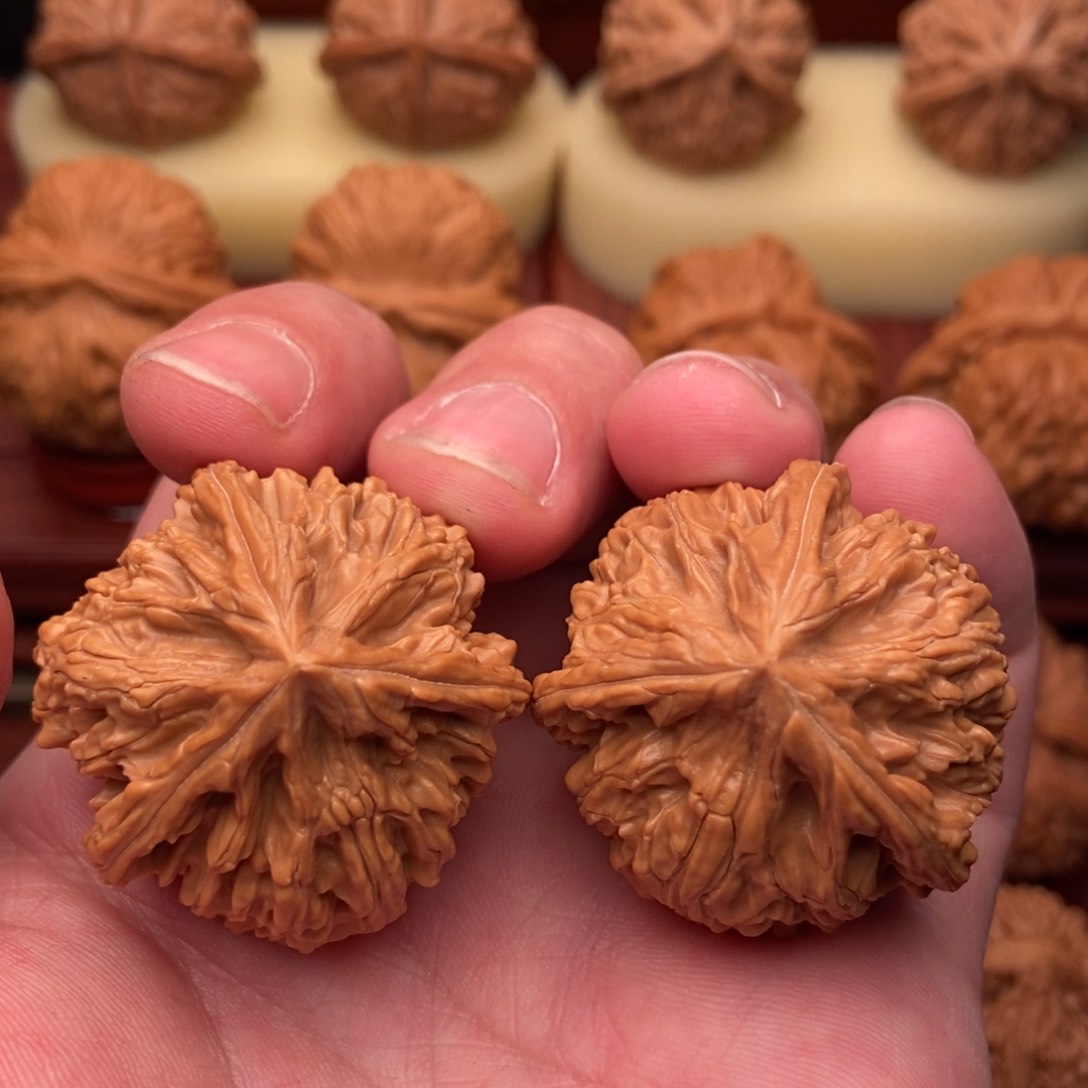 桃核把件绝配粗筋大奔37