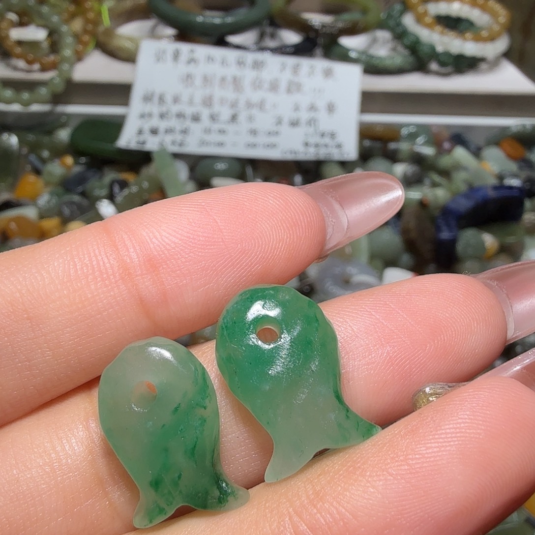 和田玉未镶嵌珠宝奇石