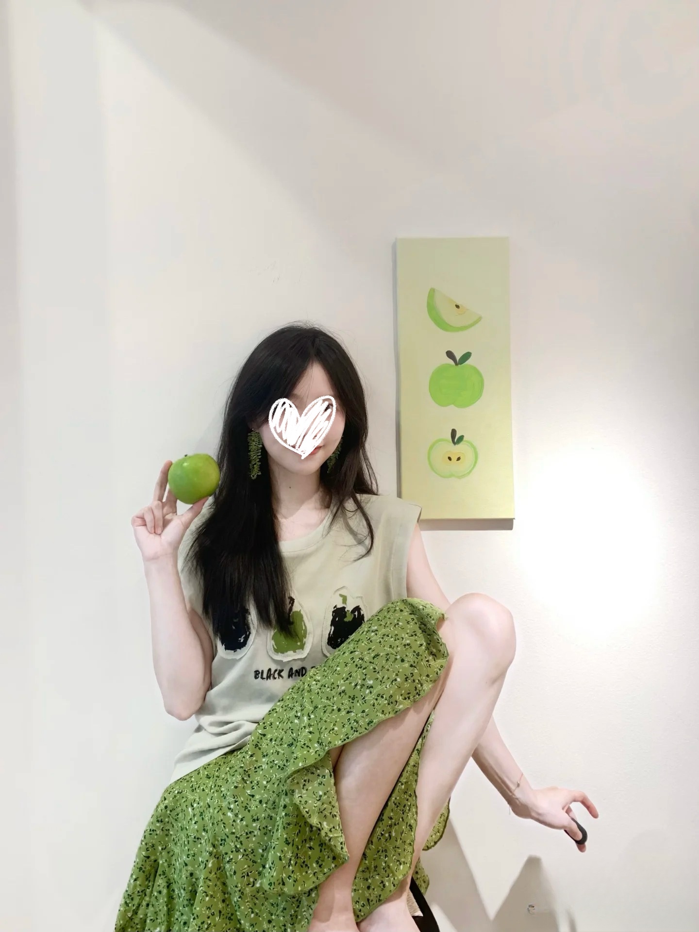 慵懒俏皮宽松印花短袖T恤+甜美碎花大裙摆半身短裙Q196