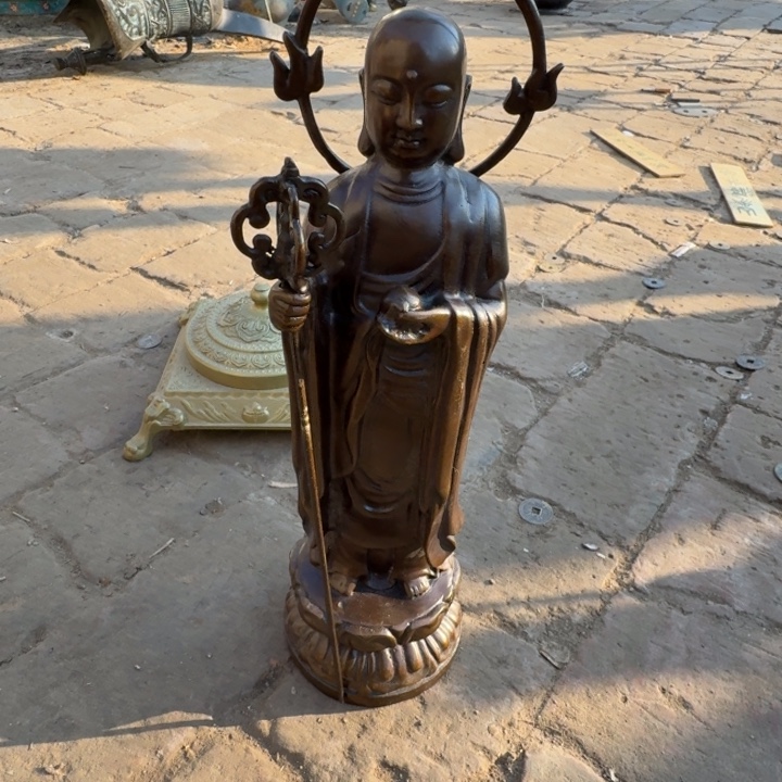 W***柔铜器物品理性消费