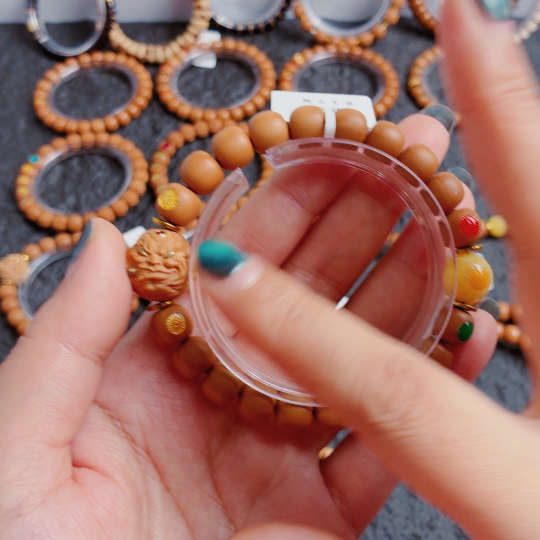 猴头核桃吊坠猴头手串