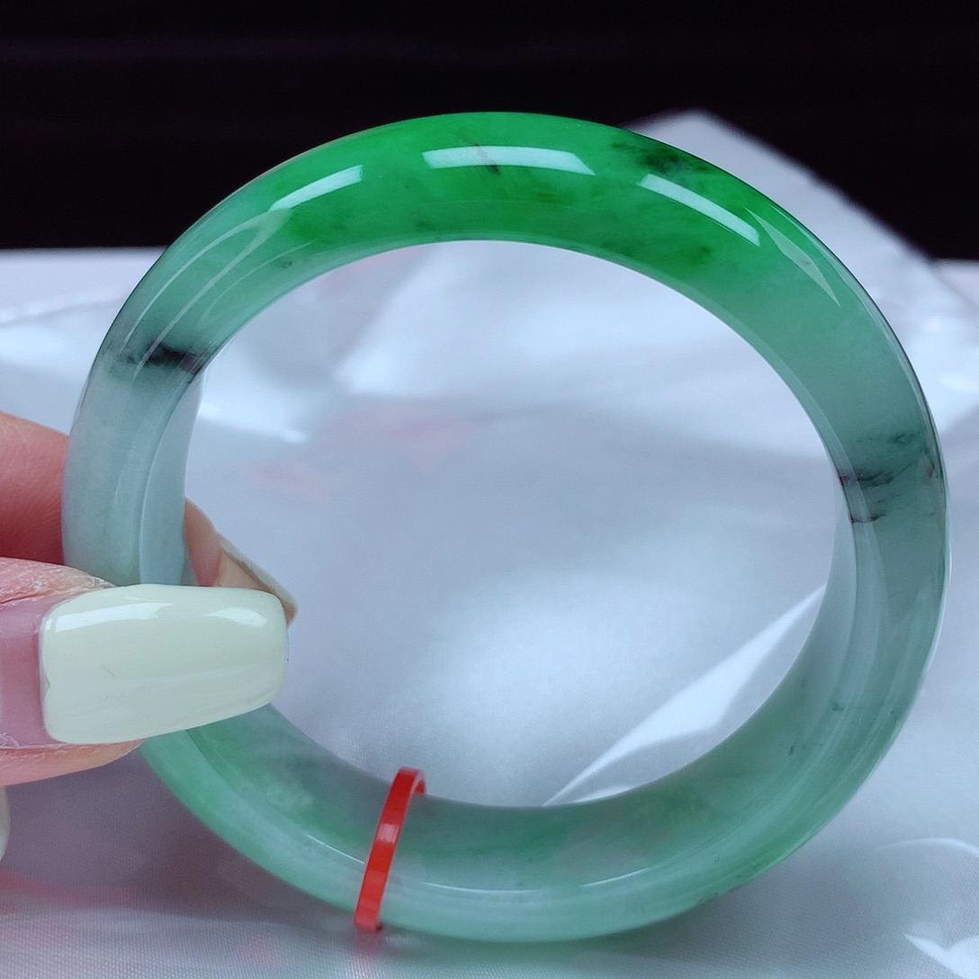 翡翠手镯未镶嵌53-54圈