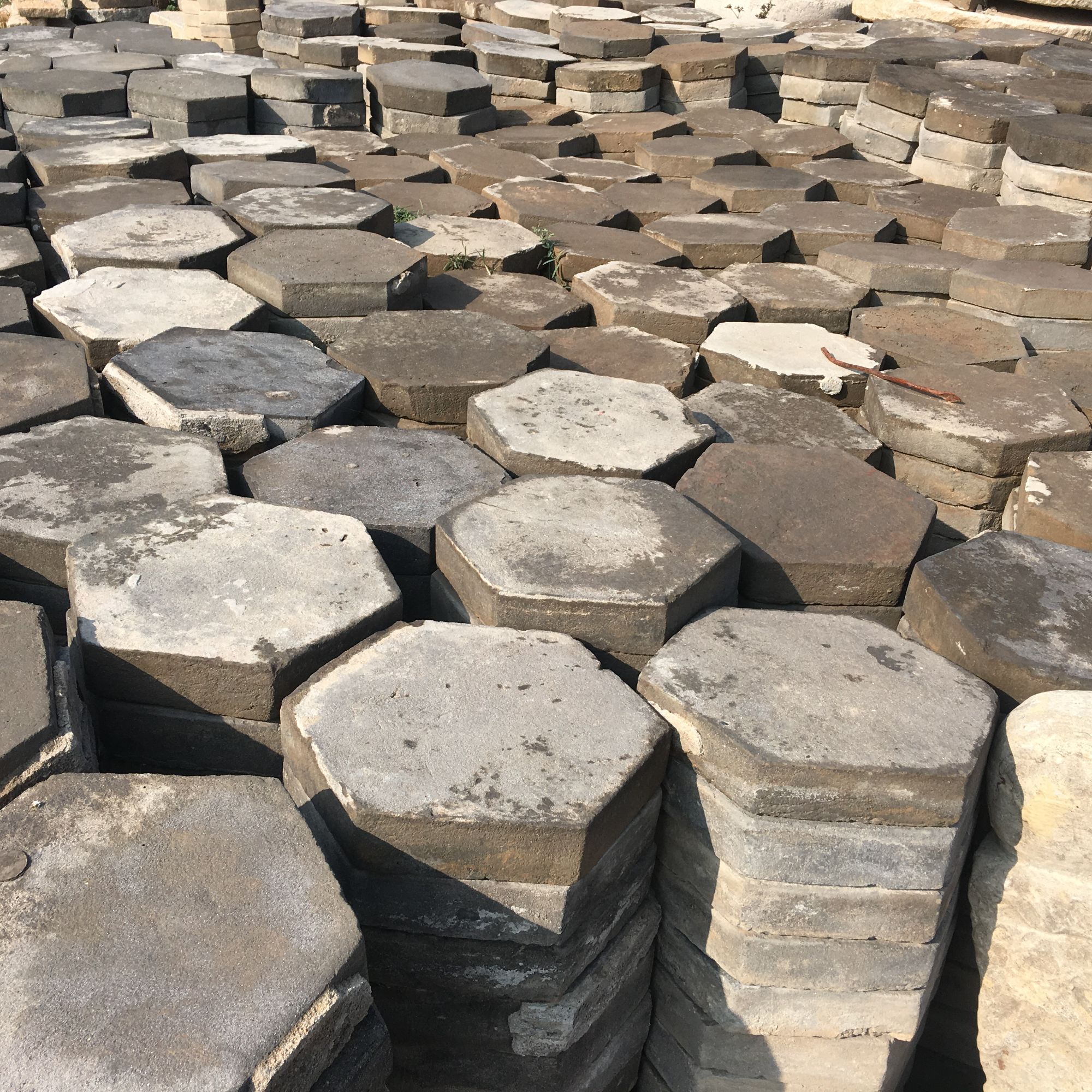 六棱砖块的砖块中