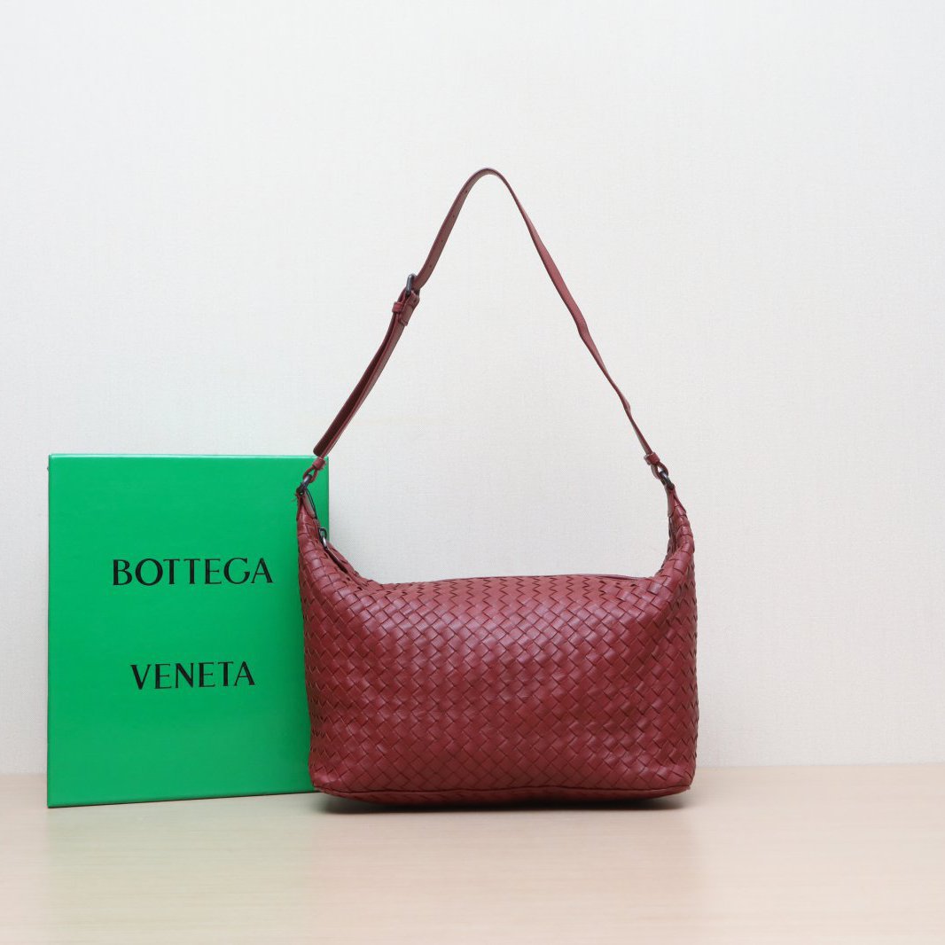 95新 BOTTEGA VENETA/葆蝶家 砖红色 皮革C 单肩包 P205944779