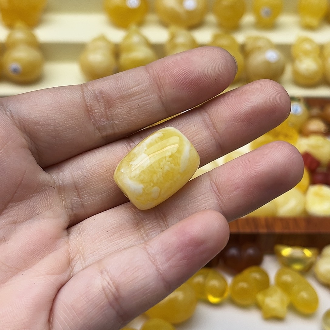 香***呢蜜蜡未镶嵌裸石天然