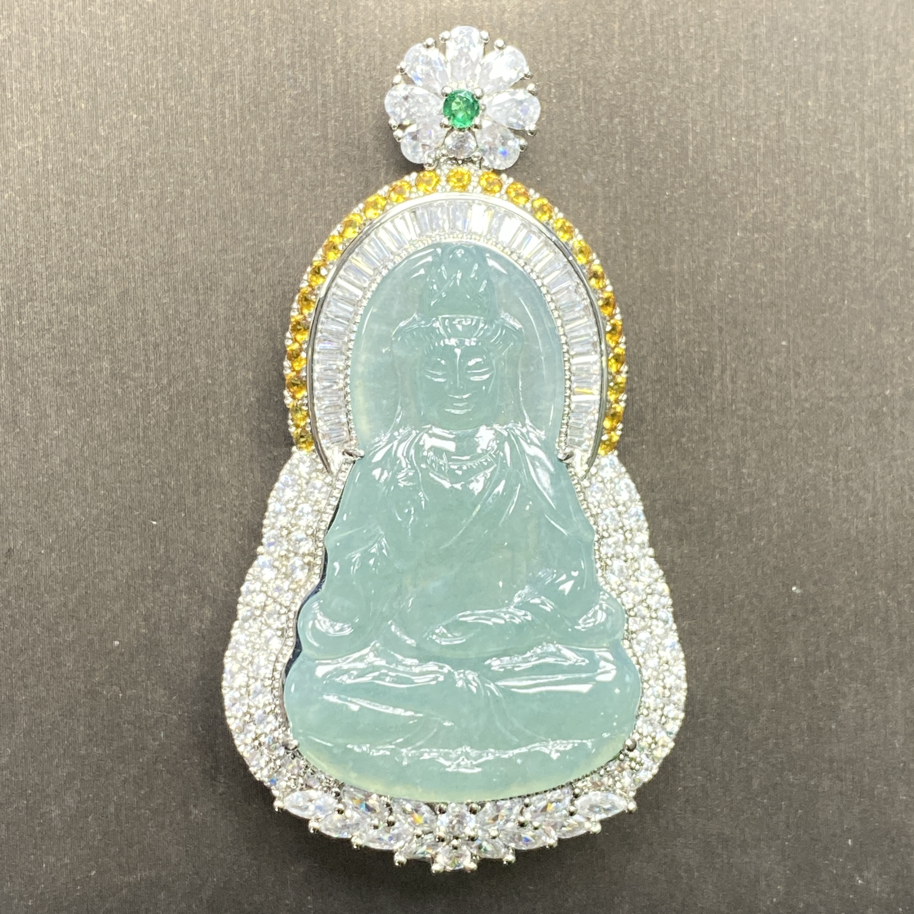 HZCQ00174-0052天然翡翠唐衣观音尺寸约33X13X59mm