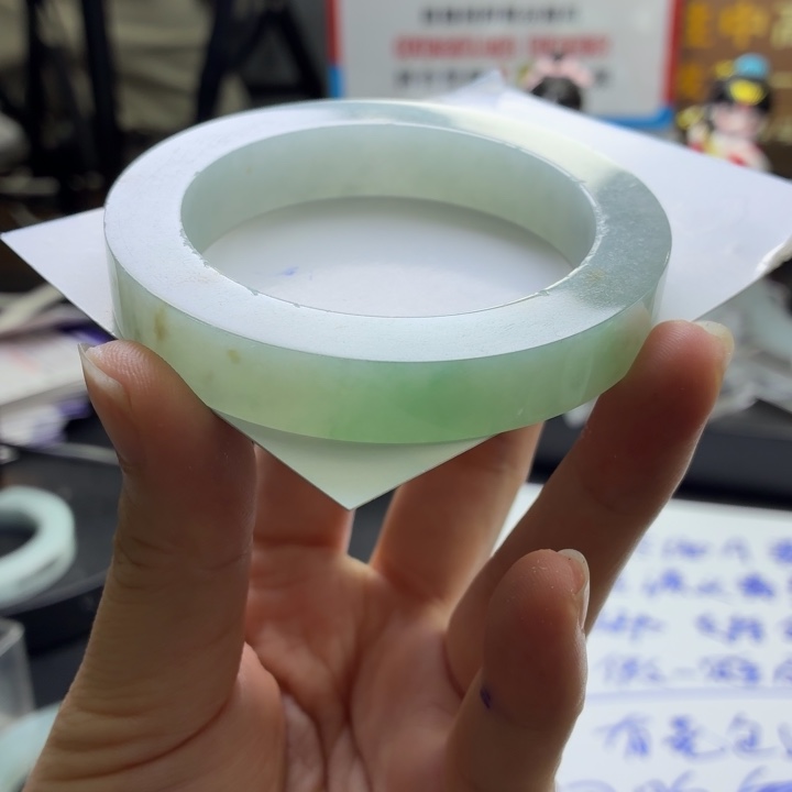 城***堡未镶嵌多样性发货定制翡翠