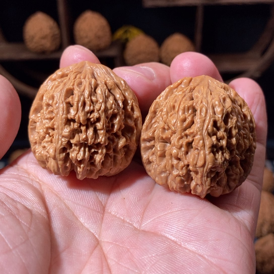 文玩核桃把件36全品蚂蚁纹南疆石