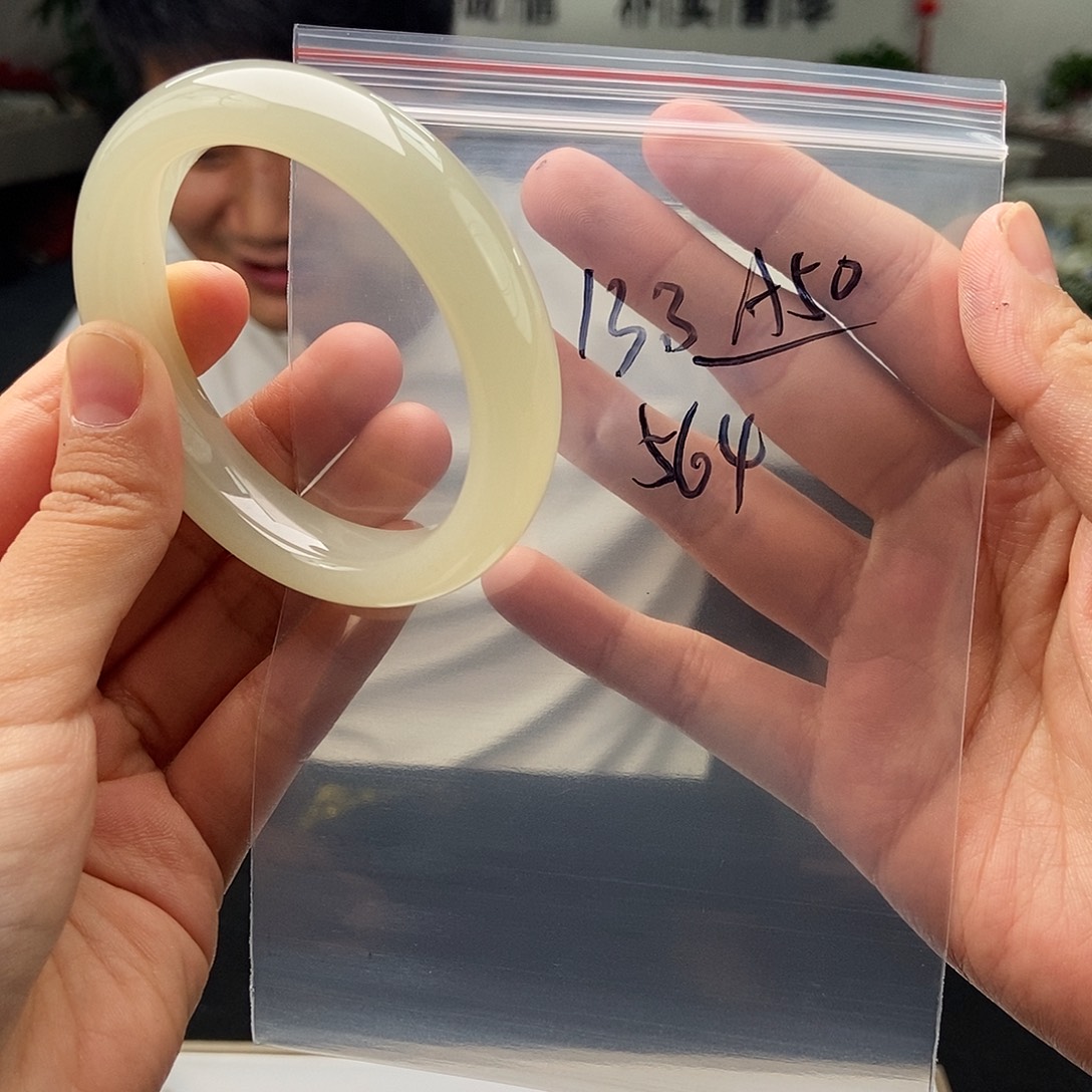 未镶嵌手镯和田玉颜色多样性发拍一发一