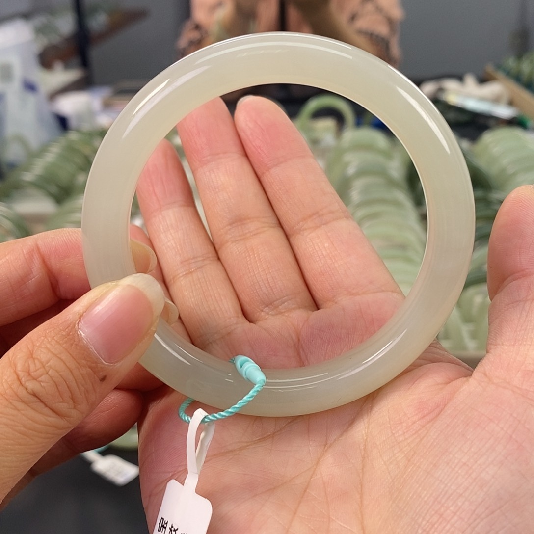 和田玉和田玉手镯58.59未镶嵌