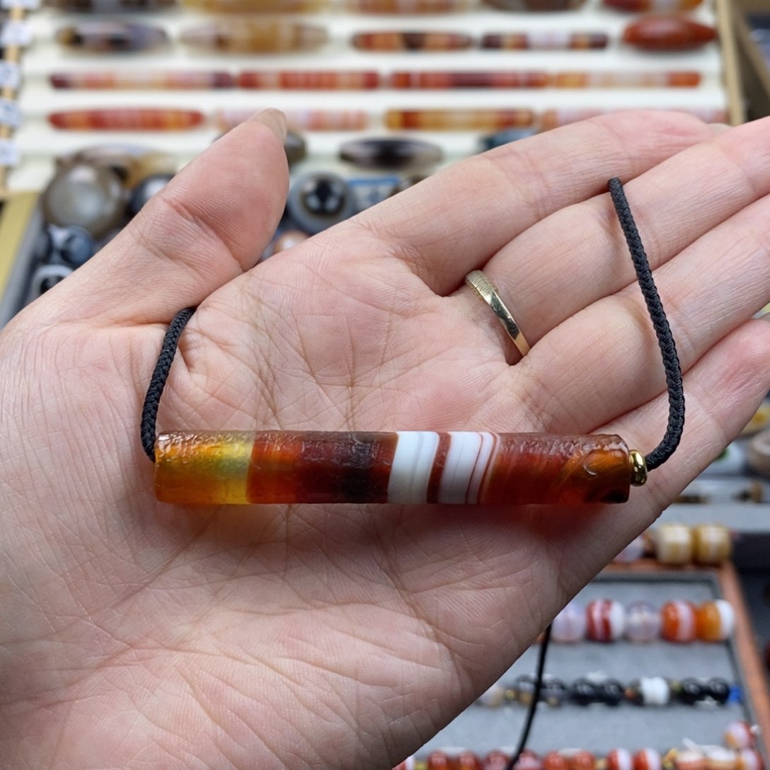 玛瑙/玉髓颈饰未镶嵌