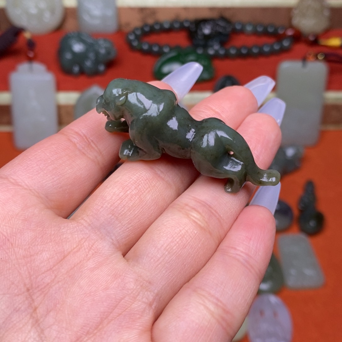 和田玉颈饰未镶嵌穿绳需备注